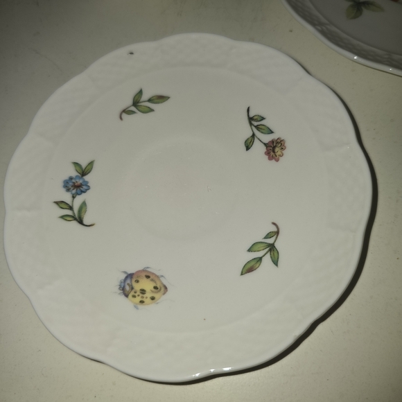 ⭐️40% Off⭐️ Vintage Style Floral Garden Teapot and 3 Teacups Set - Picture 10 of 11